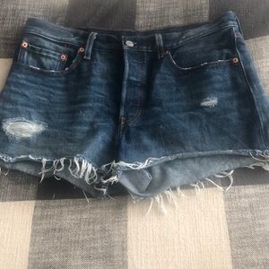 Levi cutoff shorts